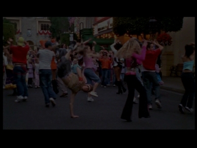 dancinginthestreet204.jpg