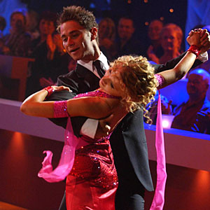 episode2dwts002.jpg